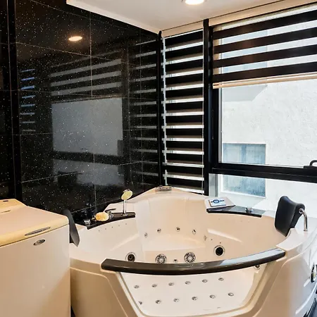 Florence Luxury Mamaia Apartamento *