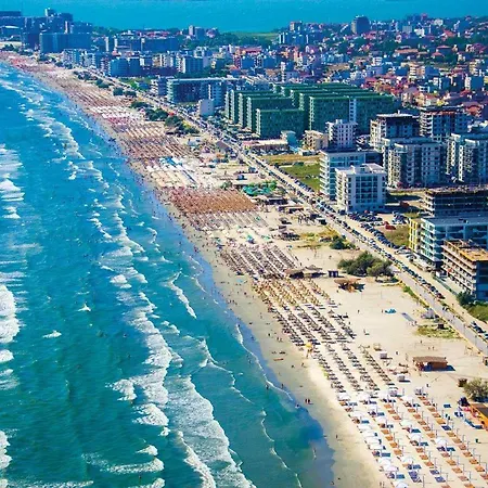 Florence Luxury Mamaia ナボダリ